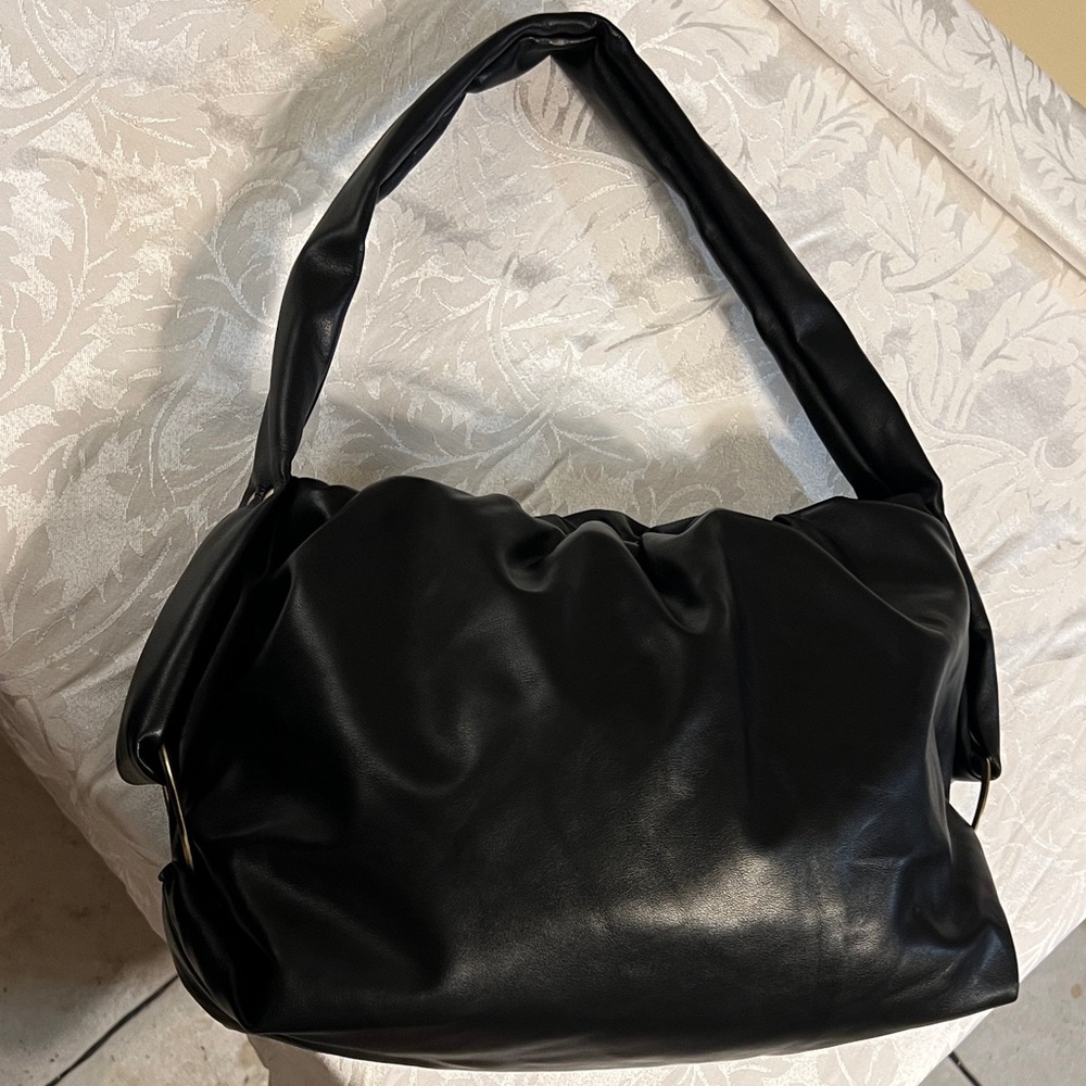 Elegant Black Women's Bag